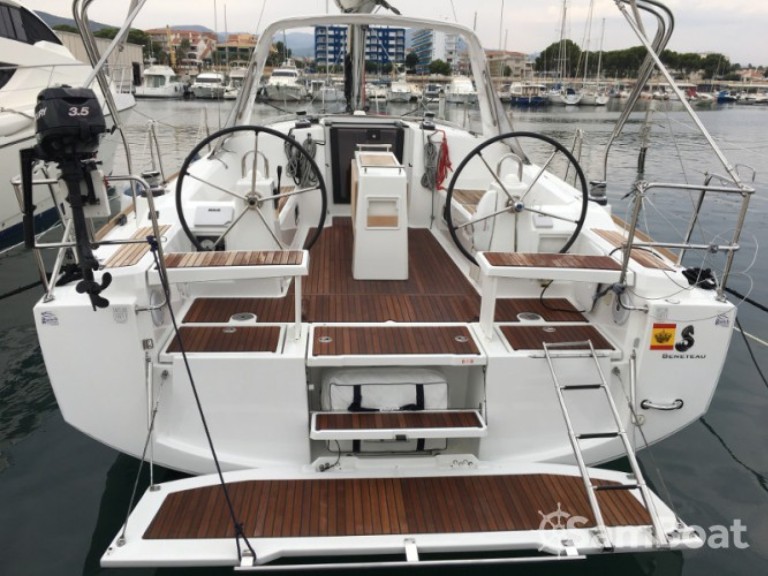 Bénéteau Oceanis 38.1 mieten Barcelona