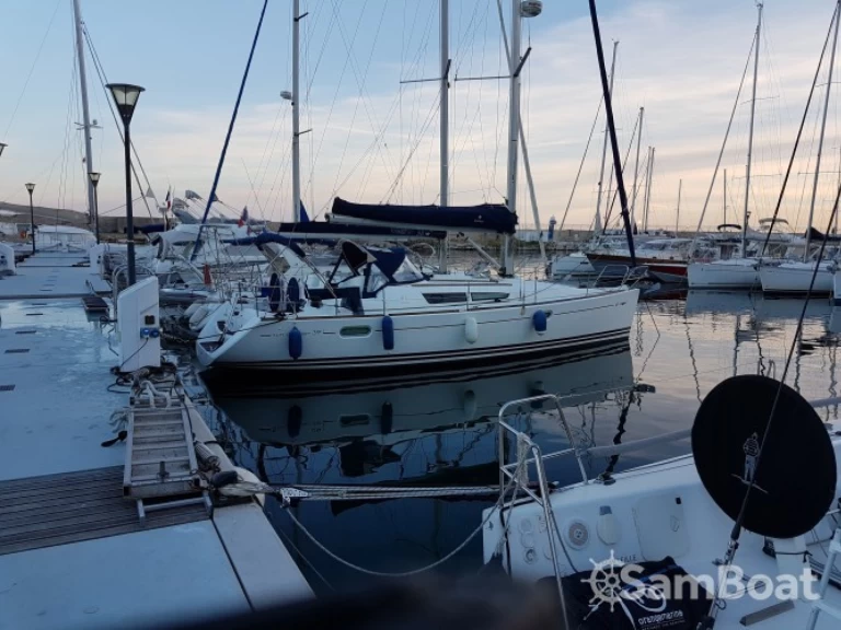 Vermietung Segelboot Jeanneau mit Führerschein