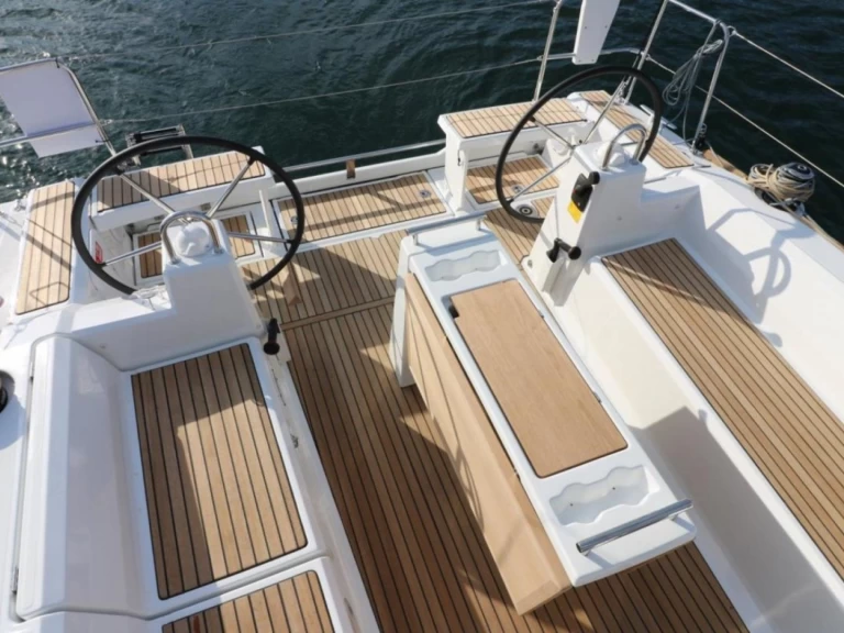 Boot mieten Sète günstig Oceanis 38.1