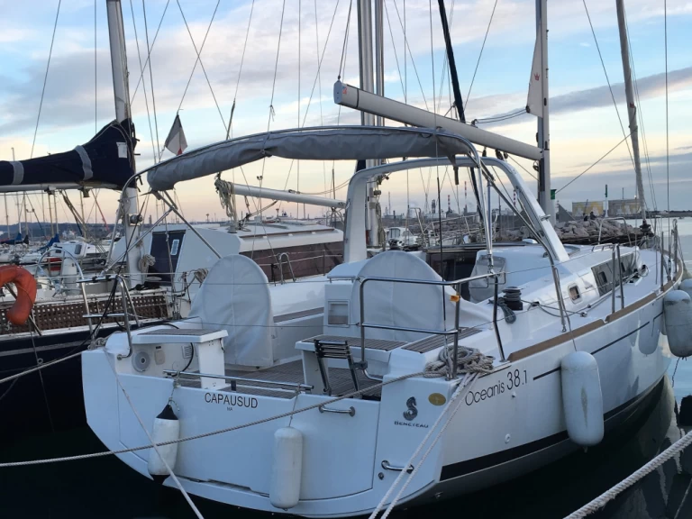 Segelboot mieten in Sète - Bénéteau Oceanis 38.1