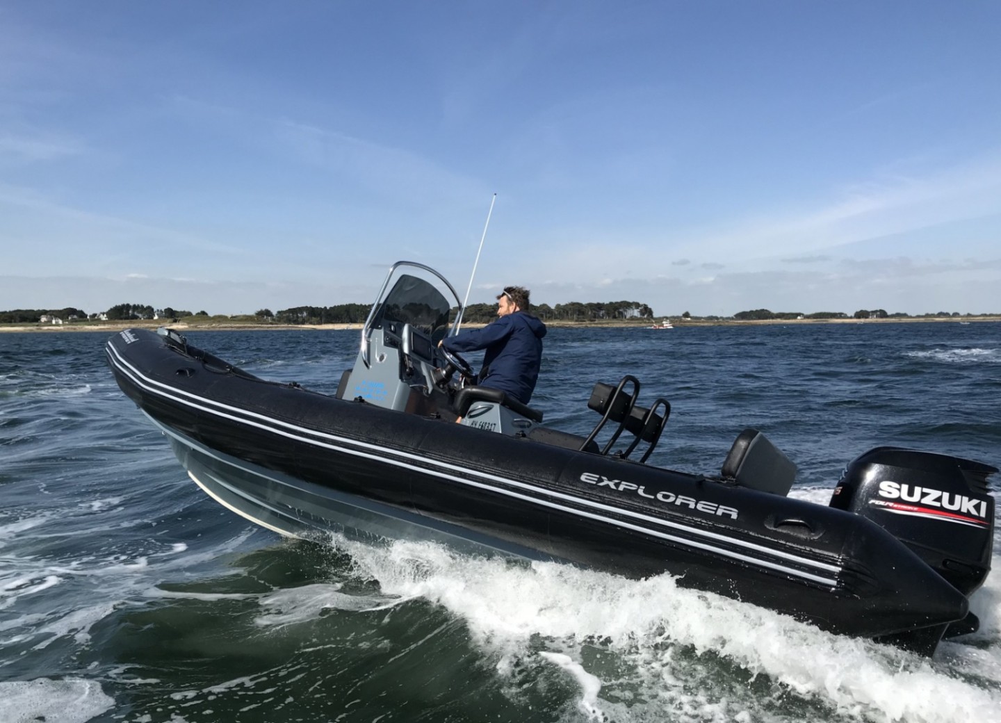 Mieten Sie ein Schlauchboot Bombard Explorer 690 La TrinitésurMer (Bombard Explorer) SamBoat