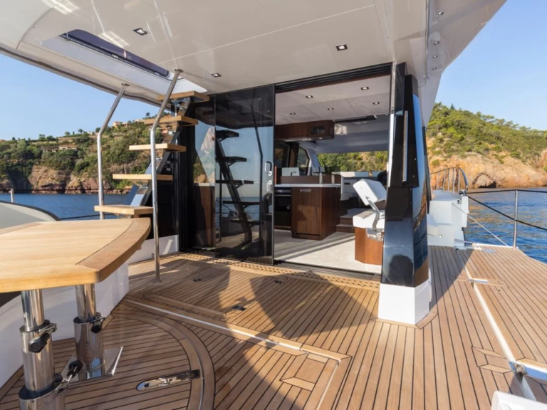 Galeon Galeon 500 Fly mieten Cannes