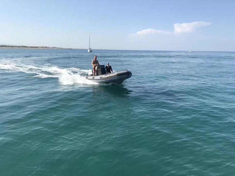 Schlauchboot mieten in Canet-en-Roussillon zum besten Preis