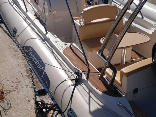 Bootsverleih Capelli Tempest 900 Propriano Samboat