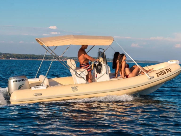 Schlauchboot mieten in Premantura zum besten Preis