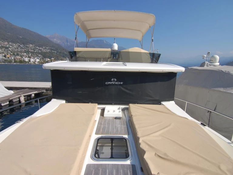 Motorboot mit oder ohne Skipper Cranchi mieten in Saint-Mandrier-sur-Mer