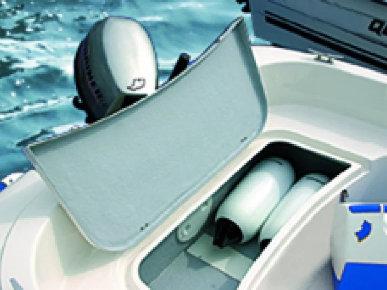 Ein Quicksilver Quicksilver 410 Fish mieten in Marseille