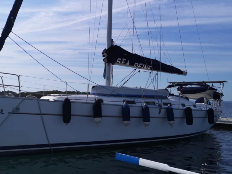 YachtCharter in Six-Fours-les-Plages - Bénéteau Cyclades 434 auf SamBoat