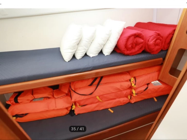 Vermietung Segelboot Bénéteau mit Führerschein