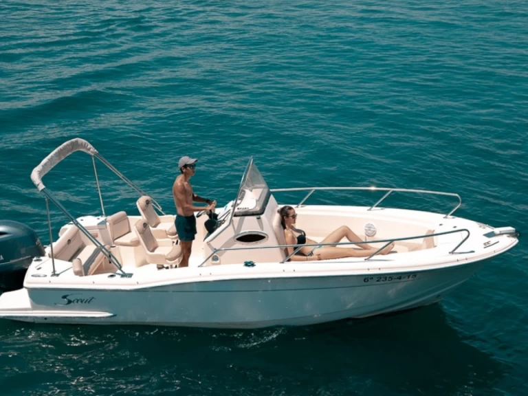 Motorboot mieten in Roses zum besten Preis