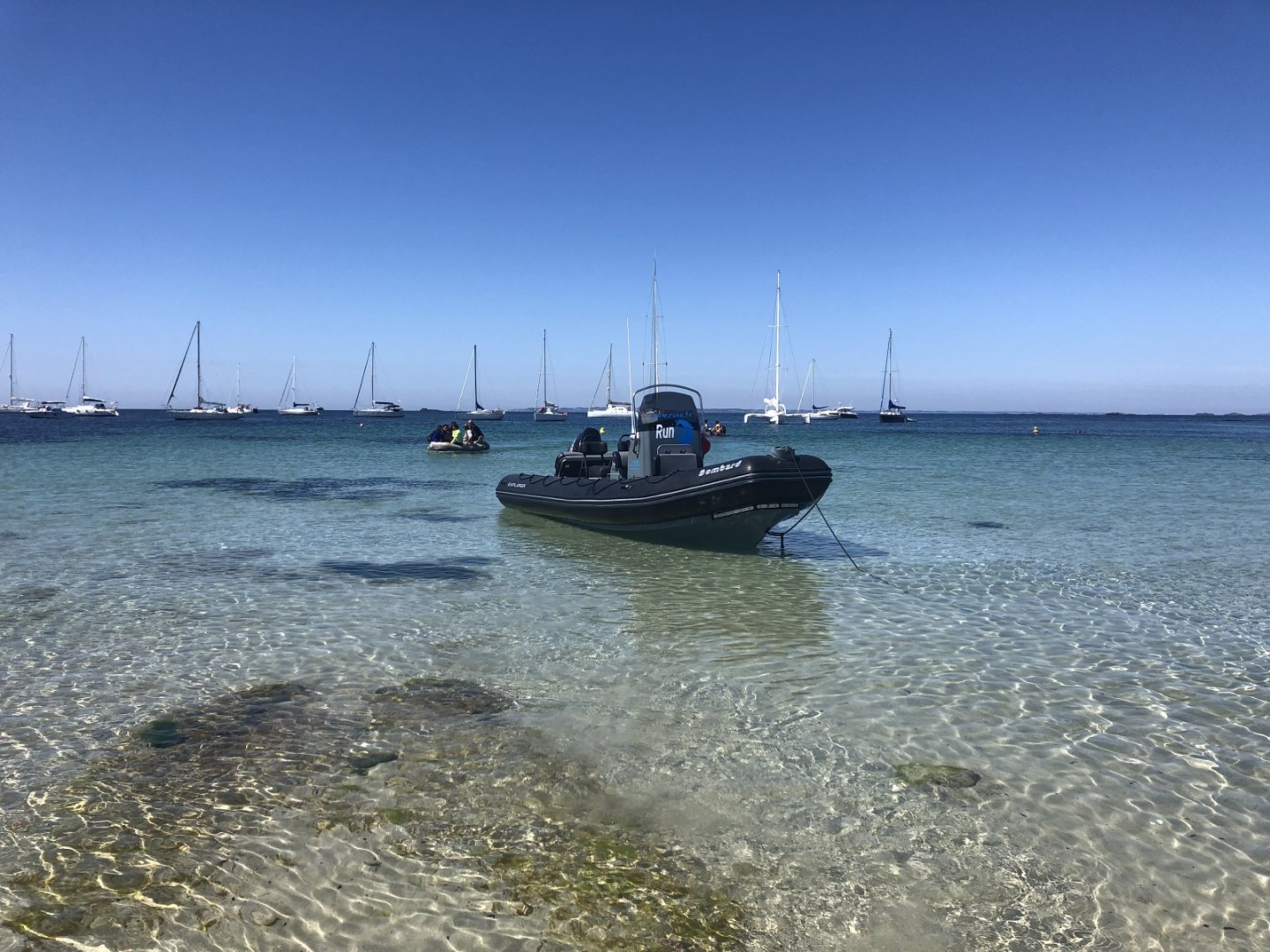 Mieten Sie ein Schlauchboot Bombard Explorer 690 La Trinité-sur