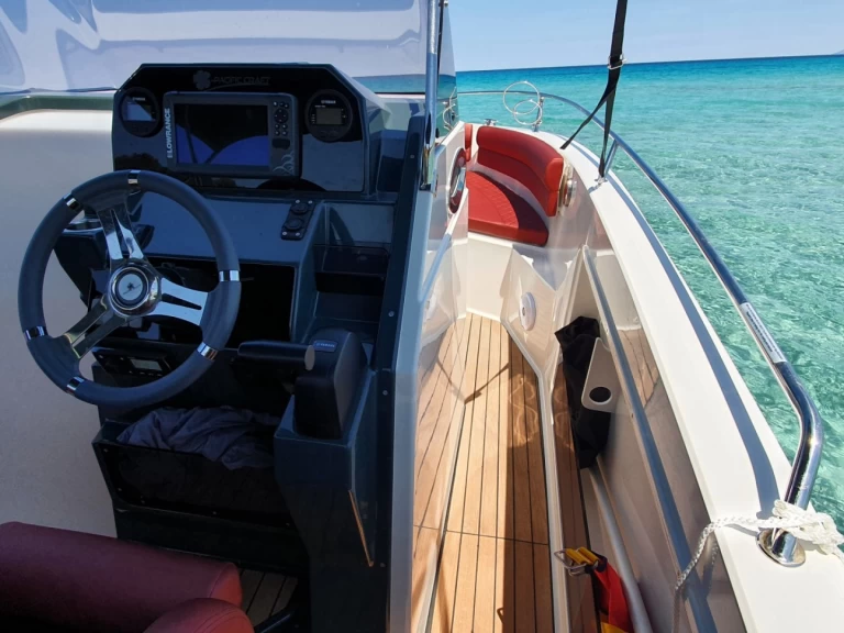 Ein Pacific Craft Pacific Craft 750 Open mieten in Saint-Florent