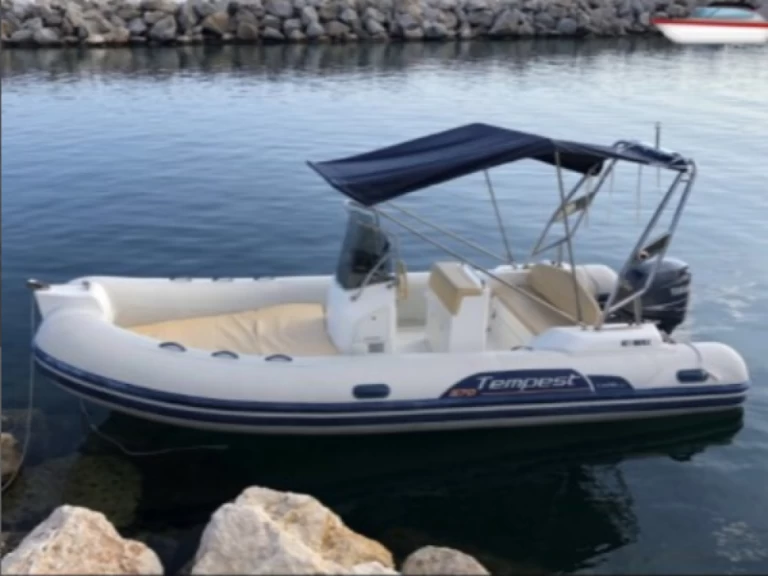 Schlauchboot mieten in Propriano zum besten Preis