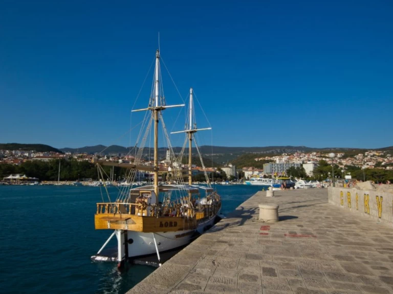 Motorboot mit oder ohne Skipper GAJETA mieten in Crikvenica