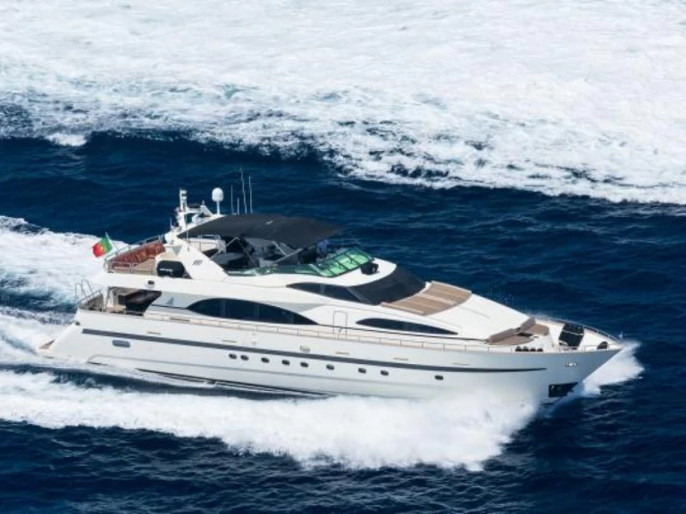 YachtCharter in Cannes - Azimut Azimut 100  auf SamBoat