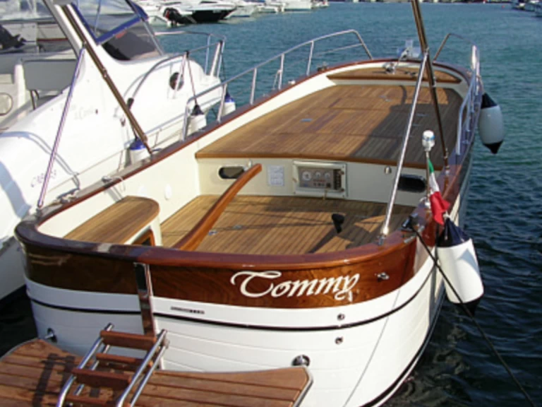 Motorboot mit oder ohne Skipper Gozzo Latino mieten in Otranto