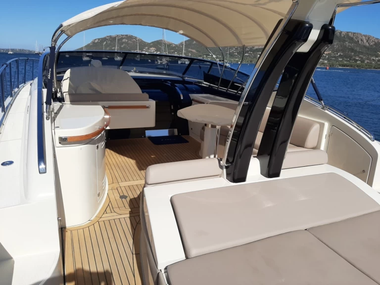 YachtCharter in Porto-Vecchio - Riva RIVALE 52 auf SamBoat