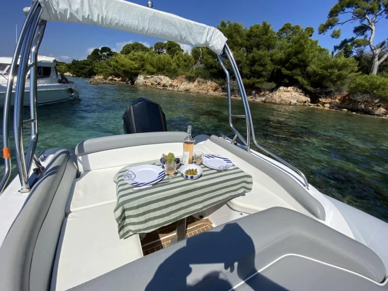 Schlauchboot mieten in Monaco-Ville zum besten Preis