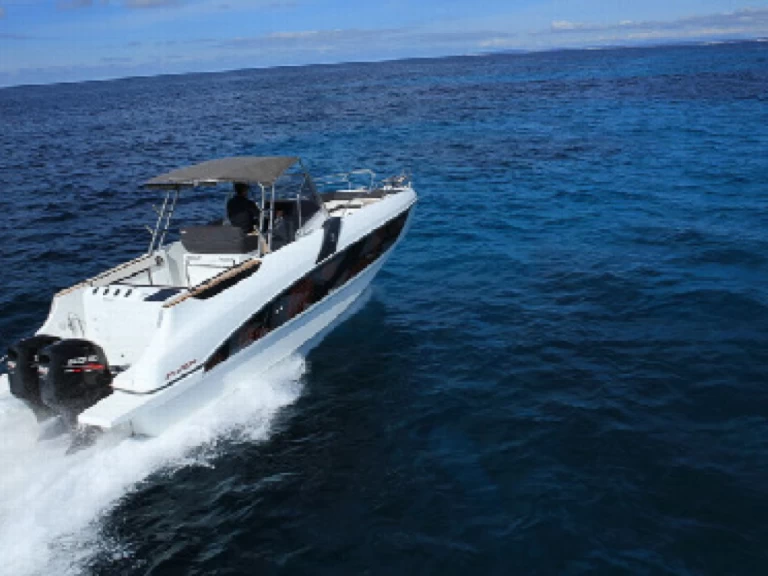 Boot mieten Lorient günstig Flyer 8.8 SPACEdeck