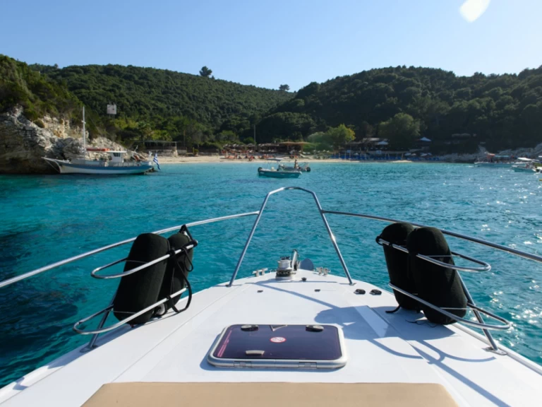 Motorboot mit oder ohne Skipper Sunseeker mieten in Korfu