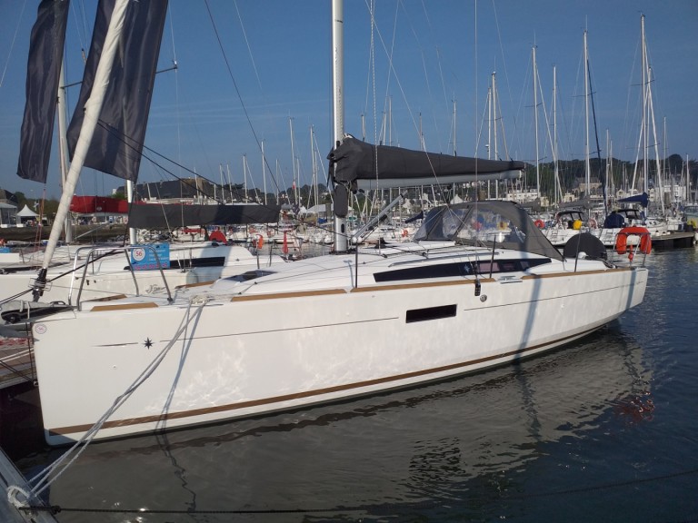 Bootsverleih Jeanneau SUN ODYSSEY 349 YEAR 2017 La Trinité-sur-Mer Samboat