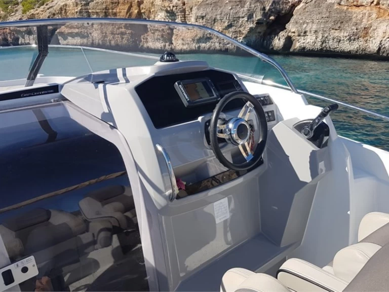 Motorboot mit oder ohne Skipper Jeanneau mieten in Hyères