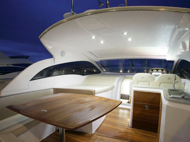 Ein Sessa Marine C38 mieten in Six-Fours-les-Plages