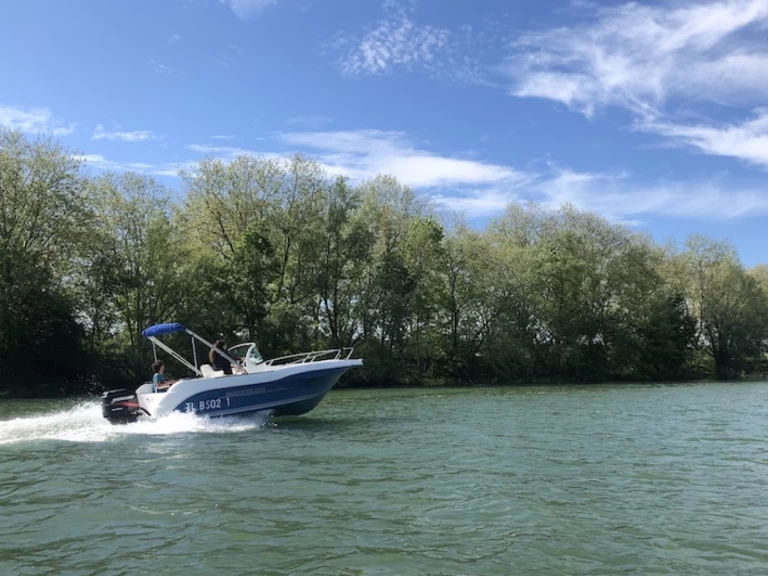 Boot mieten Mâcon günstig Quicksilver 630 Open