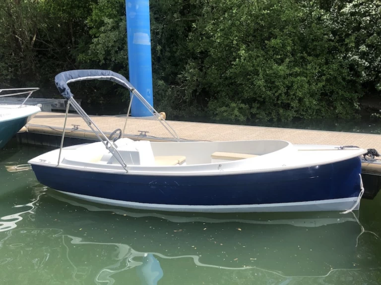 Vermietung Motorboot Ruban Bleu mit Führerschein