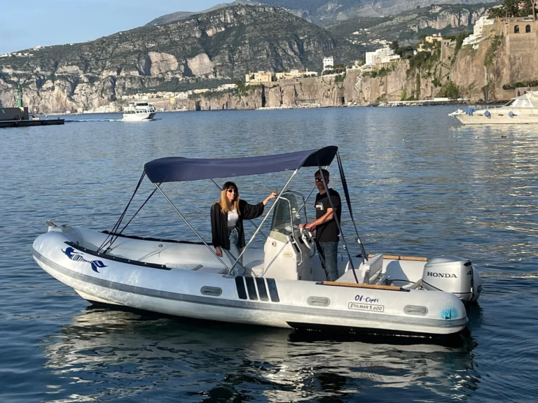Schlauchboot mieten in Sorrent zum besten Preis