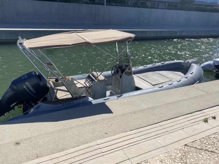 YachtCharter in Fréjus - Capelli Tempest 650 auf SamBoat