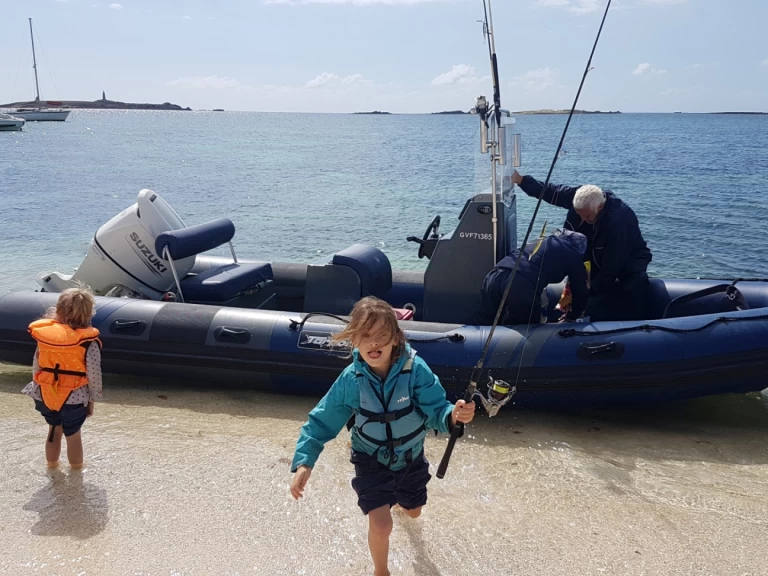 Vermietung Schlauchboot Tarpon mit Führerschein