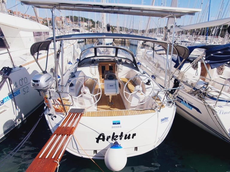 Segelboot mit oder ohne Skipper Bavaria mieten in Pula