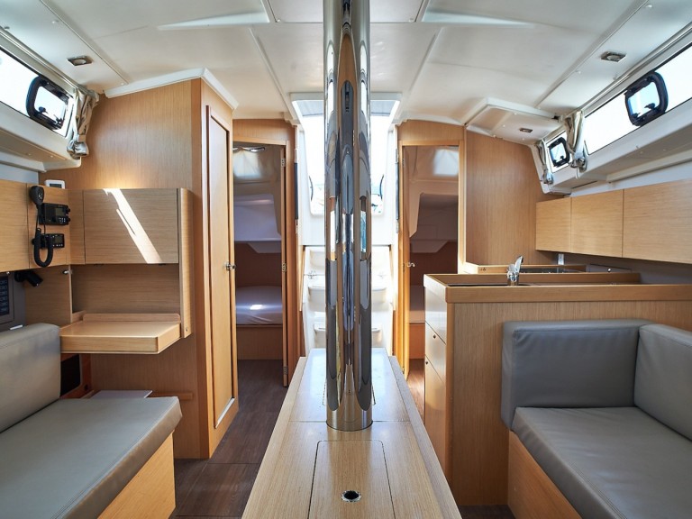 YachtCharter in Biograd na Moru - Bénéteau Oceanis 38.1 auf SamBoat