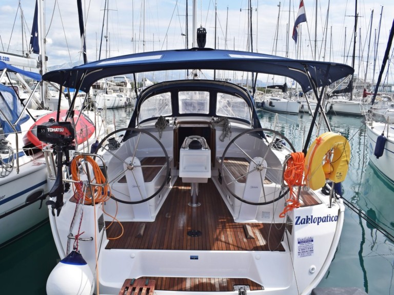 Ein Bavaria Cruiser 37 mieten in Kaštela