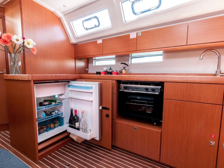 Bootsverleih Bavaria Cruiser 46 Álimos Samboat