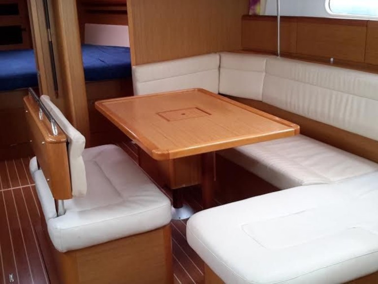 Boot mieten Álimos günstig Sun Odyssey 44i