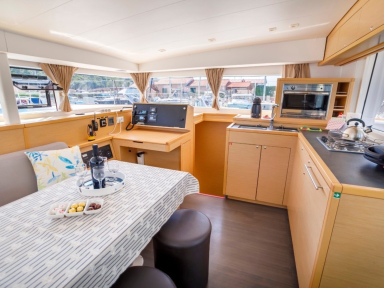 Katamaran mieten in Split - Lagoon Lagoon 400 S2