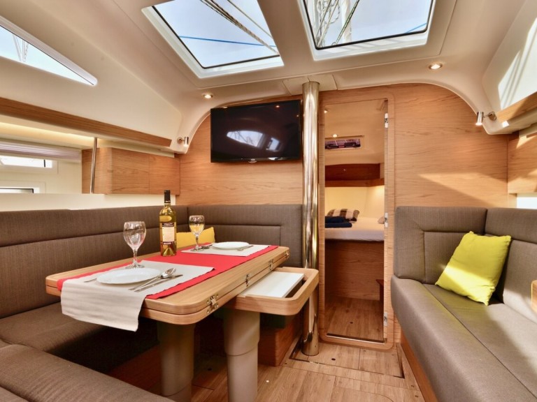 Segelboot mieten in Šibenik zum besten Preis