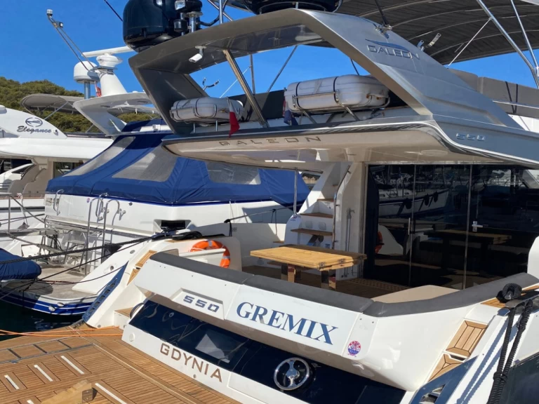 Vermietung Yacht Galeon mit Führerschein