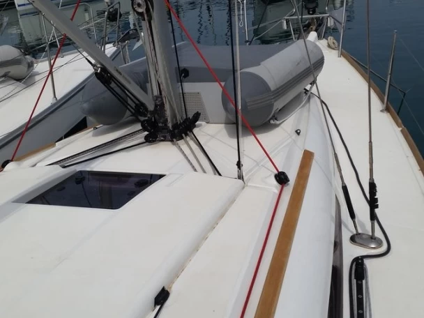 Segelboot mit oder ohne Skipper Jeanneau mieten in Sukošan