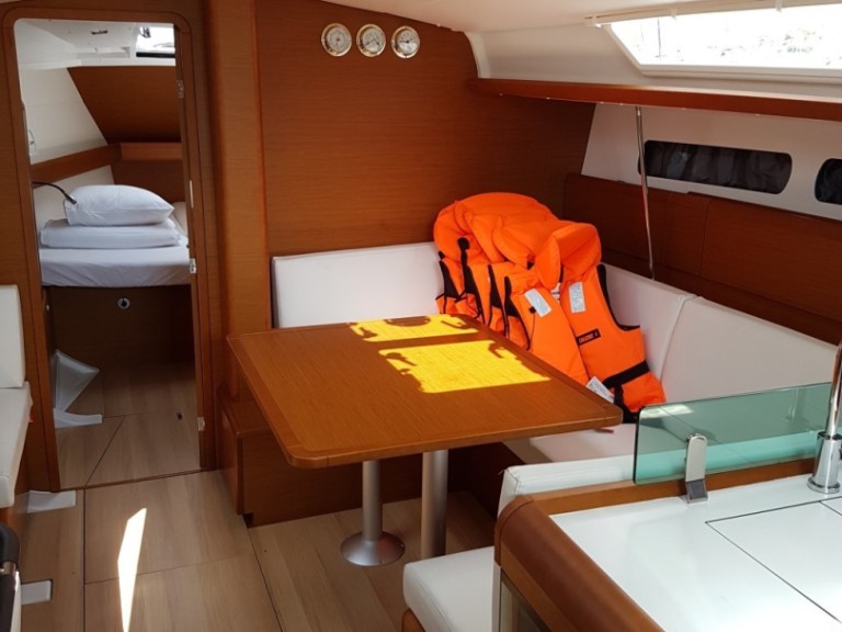 Boot mieten Sukošan günstig Sun Odyssey 419