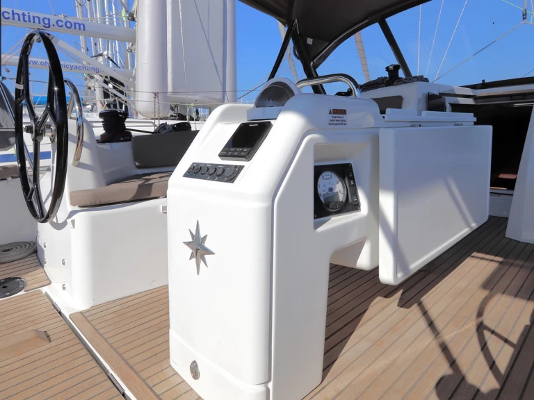 Ein Jeanneau Sun Odyssey 410 mieten in Lavrion