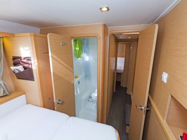 Ein Lagoon Lagoon 400 S2 mieten in Lavrion