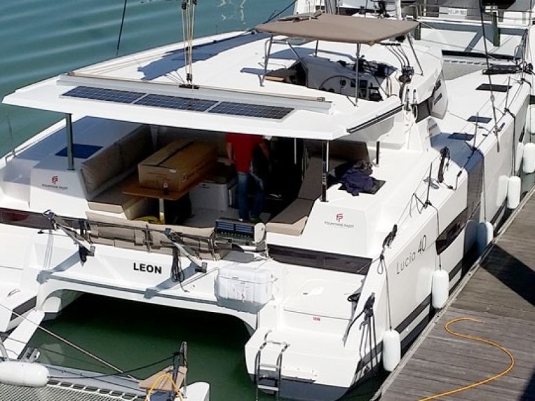 Ein Fountaine Pajot Lucia 40 mieten in Marina Frapa