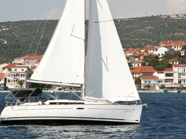 Bénéteau Oceanis 34.2 mieten Marina Veruda