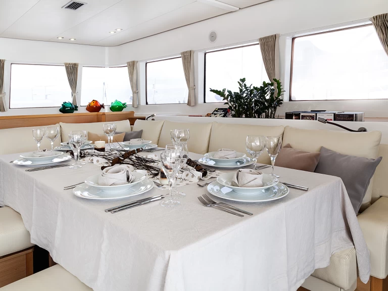 Bootsverleih Lagoon Lagoon 620 Álimos Samboat