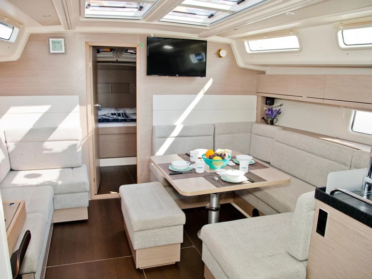 Bootsverleih Hanse Hanse 458 Pula Samboat