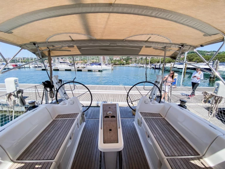 Ein Dufour Dufour 382 Grand Large mieten in Portorož