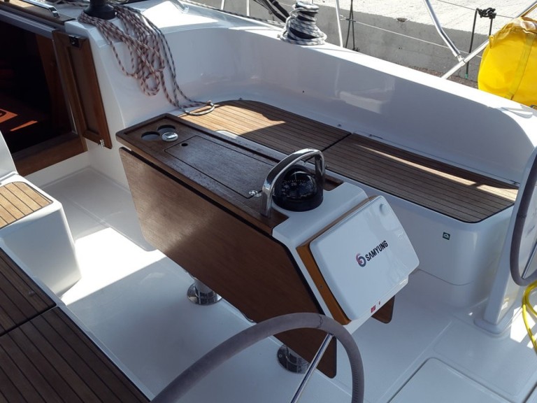 YachtCharter in Lavrion - Bavaria Cruiser 46 auf SamBoat